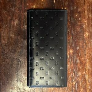 Nina Ricci women’s black wallet